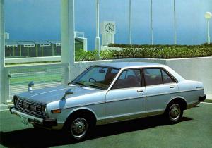 Nissan Sunny 1977 года